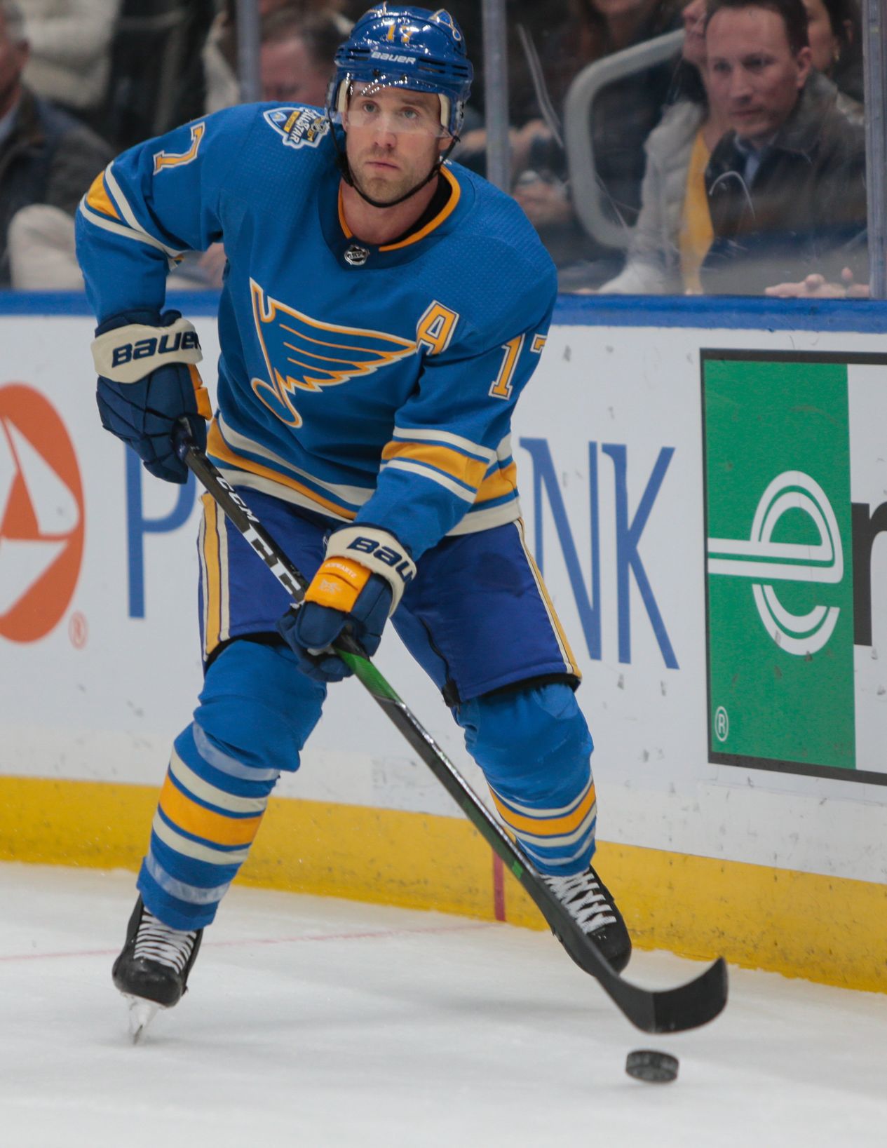 Blues take on Maple Leafs